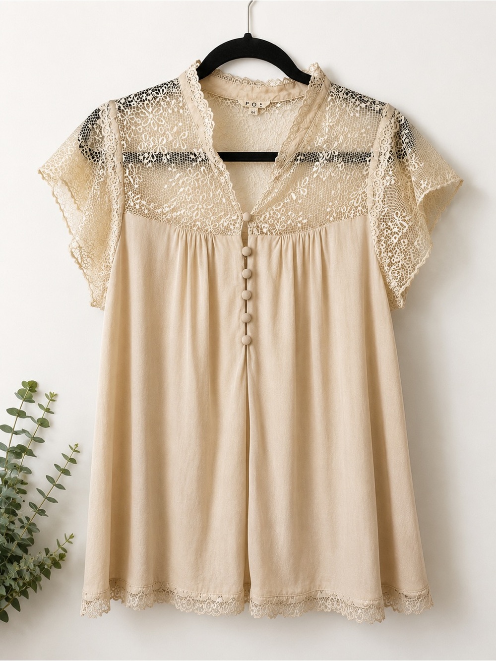 POL Cream Lace Yoke Button-Front Women’s Blouse